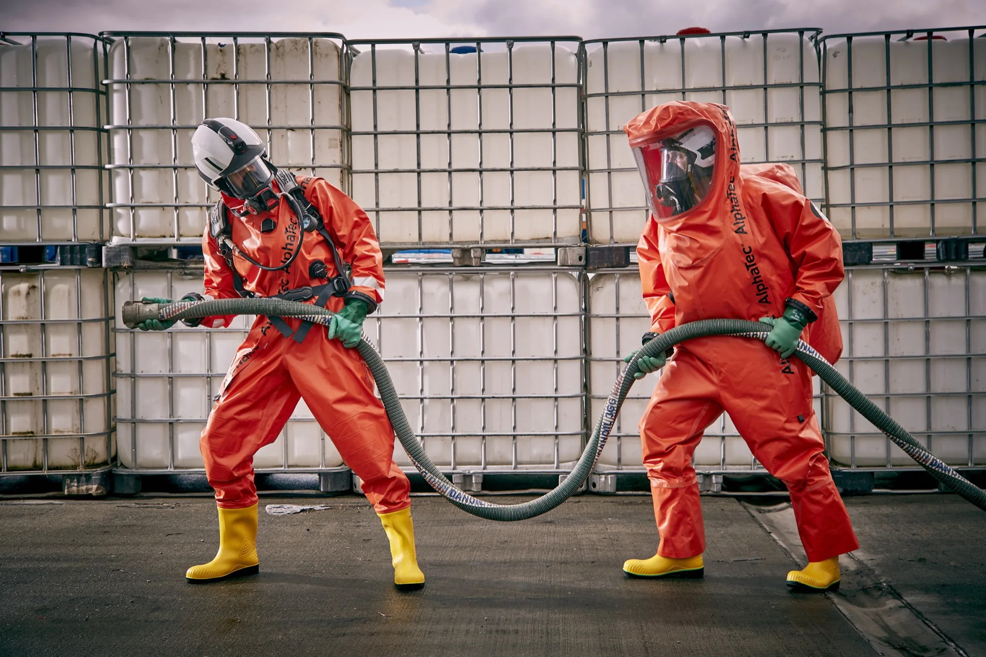 ANSELL-GAS-TIGHHT-SUITS-LOCATION-325